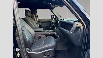 Defender 110 8