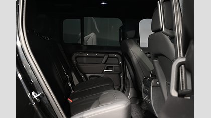 Defender 110 13