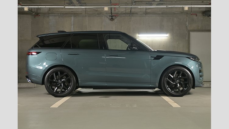 2024 認定中古車 Land Rover Range Rover Sport ジオラグリーン P550eプラグインハイブリッド（ガソリン） スタンダードホイールベース Dynamic SE