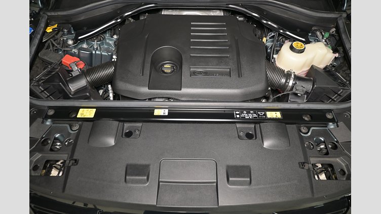2024 認定中古車 Land Rover Range Rover Sport ジオラグリーン P550eプラグインハイブリッド（ガソリン） スタンダードホイールベース Dynamic SE