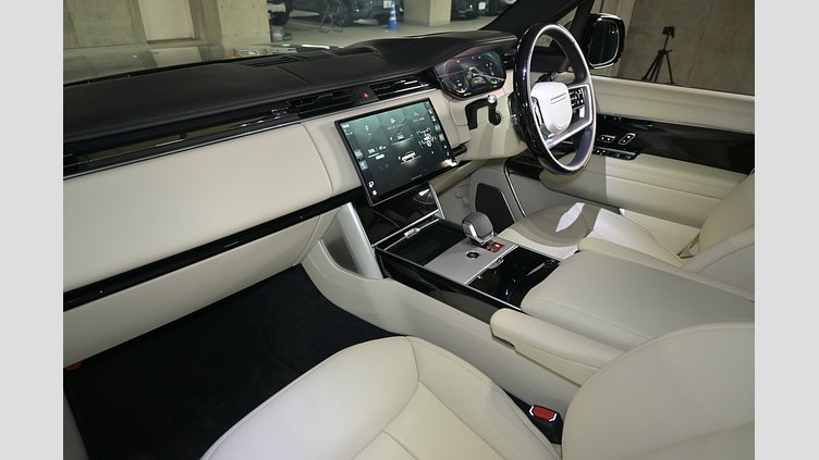 2024 認定中古車 Land Rover Range Rover アイガーグレイ P550 AWD PHEV（AT） スタンダードホイールベース Autobiography