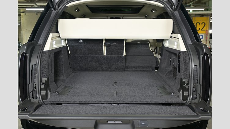 2024 認定中古車 Land Rover Range Rover アイガーグレイ P550 AWD PHEV（AT） スタンダードホイールベース Autobiography