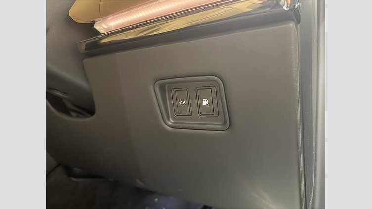 2025 認定中古車 Land Rover Range Rover Sport トルマリンブラウン - グロスフィニッシュ P550eプラグインハイブリッド（ガソリン） スタンダードホイールベース Dynamic SE