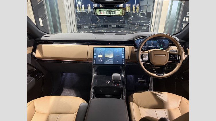 2025 認定中古車 Land Rover Range Rover Sport トルマリンブラウン - グロスフィニッシュ P550eプラグインハイブリッド（ガソリン） スタンダードホイールベース Dynamic SE