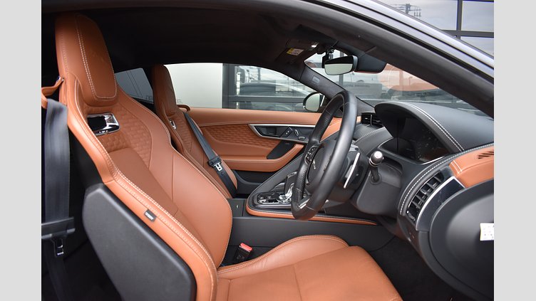 2021 認定中古車 Jaguar F-Type サントリーニブラック P380 オートマチック 後輪駆動 F-TYPEクーペ R-DYNAMIC