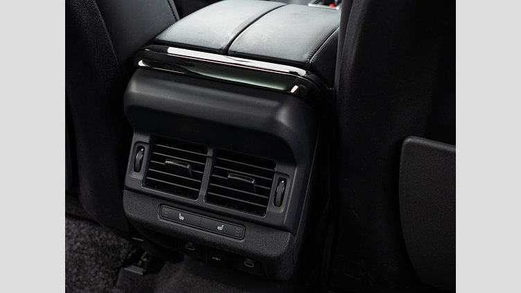 2024 認定中古車 Land Rover Range Rover Evoque フジホワイト プラグインハイブリッド（ガソリン） Dynamic HSE　P300e