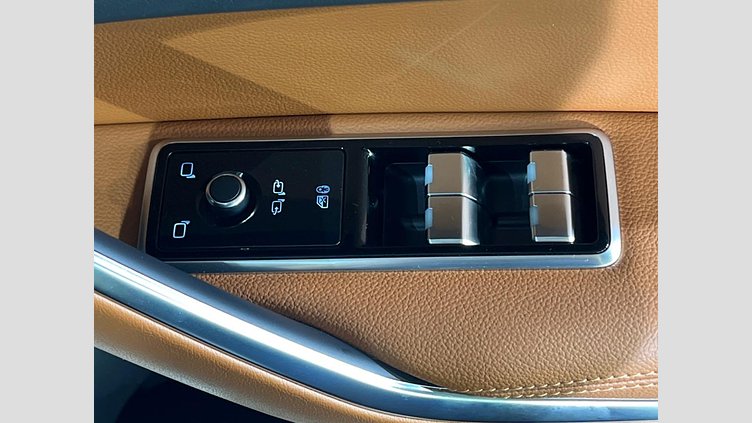 2022 認定中古車 Jaguar F-Pace フジホワイト P250 AWD（オートマチック） R-DYNAMIC BLACK