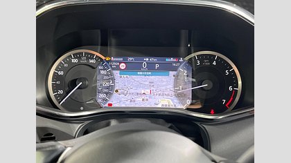 F-Pace 33