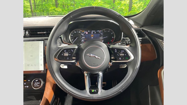 2022 認定中古車 Jaguar F-Pace フジホワイト P250 AWD（オートマチック） R-DYNAMIC BLACK
