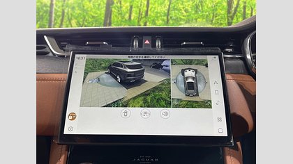 F-Pace 44