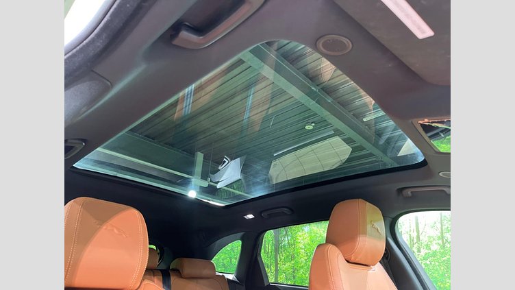 2022 認定中古車 Jaguar F-Pace フジホワイト P250 AWD（オートマチック） R-DYNAMIC BLACK