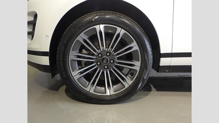 2024 認定中古車 Land Rover Range Rover Evoque フジホワイト プラグインハイブリッド（ガソリン） Standard Wheelbase DYNAMIC HSE