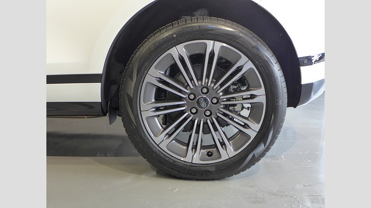 2024 認定中古車 Land Rover Range Rover Evoque フジホワイト プラグインハイブリッド（ガソリン） Standard Wheelbase DYNAMIC HSE