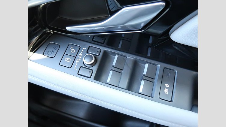 2019 認定中古車 Land Rover Range Rover Evoque シリコンシルバー P250 SE