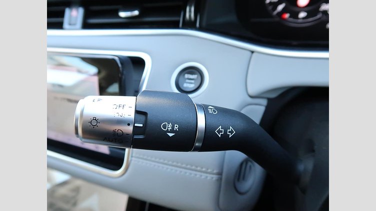 2019 認定中古車 Land Rover Range Rover Evoque シリコンシルバー P250 SE