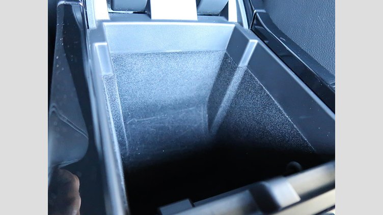 2019 認定中古車 Land Rover Range Rover Evoque フジホワイト D180 R-DYNAMIC S