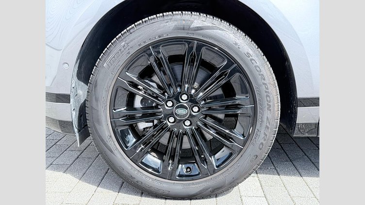 2024 認定中古車 Land Rover Range Rover Evoque アイガーグレイ P300eプラグインハイブリッド（ガソリン） スタンダードホイールベース DYNAMIC HSE