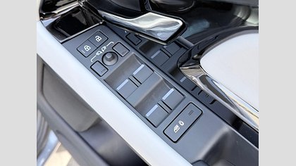 Range Rover Evoque 32