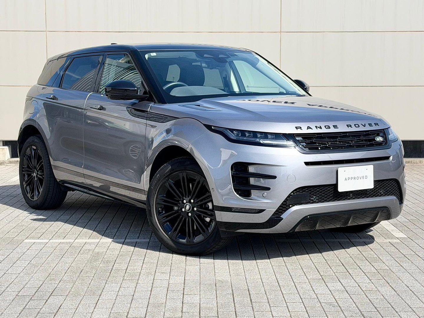 Range Rover Drls 2024 認定中古車 Land Rover Range Rover Evoque アイガーグレイ P300eプラグインハイブリッド(ガソリン ...