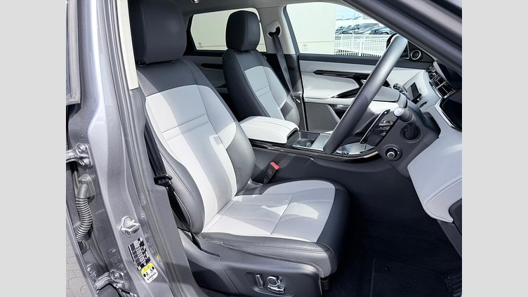 2024 認定中古車 Land Rover Range Rover Evoque アイガーグレイ P300eプラグインハイブリッド（ガソリン） スタンダードホイールベース DYNAMIC HSE