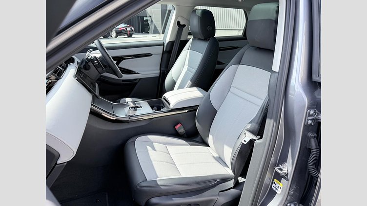 2024 認定中古車 Land Rover Range Rover Evoque アイガーグレイ P300eプラグインハイブリッド（ガソリン） スタンダードホイールベース DYNAMIC HSE