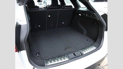 F-Pace 42