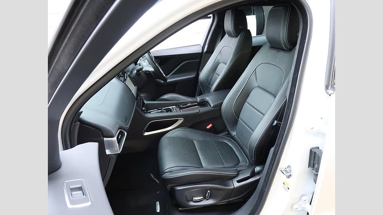 2020 認定中古車 Jaguar F-Pace Fuji White 2.0L I4 Pet Mid DOHC AJ200 R-SPORT
