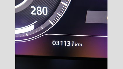 F-Pace 23