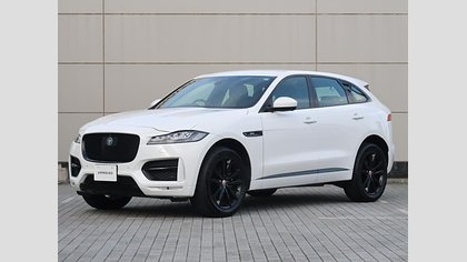 F-Pace 17
