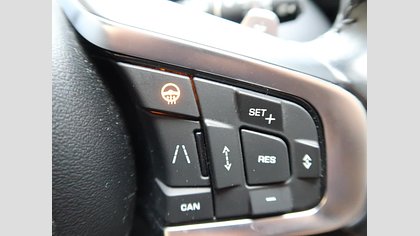 F-Pace 14