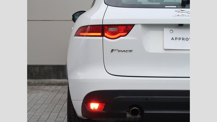 2020 認定中古車 Jaguar F-Pace Fuji White 2.0L I4 Pet Mid DOHC AJ200 R-SPORT