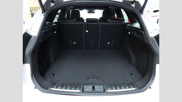 2020 認定中古車 Jaguar F-Pace Fuji White 2.0L I4 Pet Mid DOHC AJ200 R-SPORT