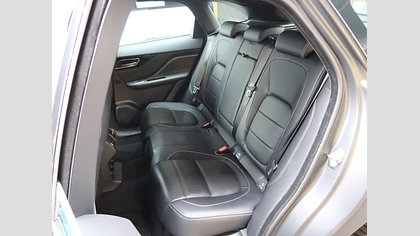 F-Pace 10