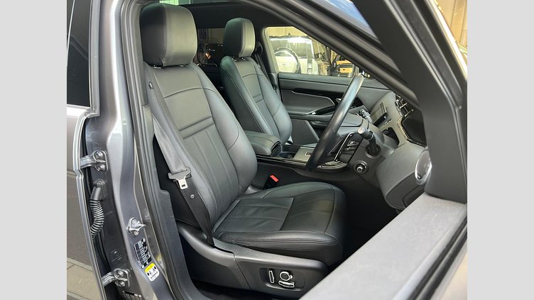 2024 認定中古車 Land Rover Range Rover Evoque アイガーグレイ プラグインハイブリッド（ガソリン） Standard Wheelbase DYNAMIC HSE
