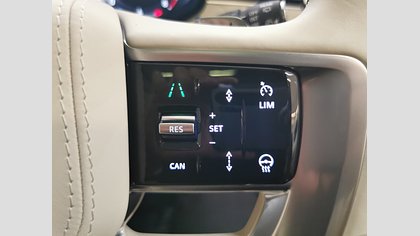 Range Rover 27