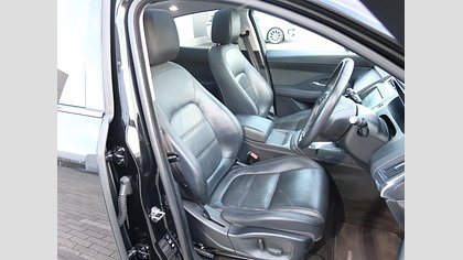 E-Pace 1