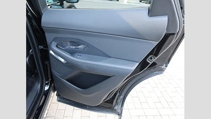 E-Pace 31
