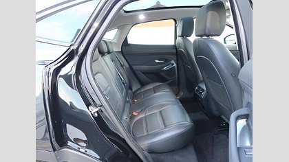 E-Pace 73