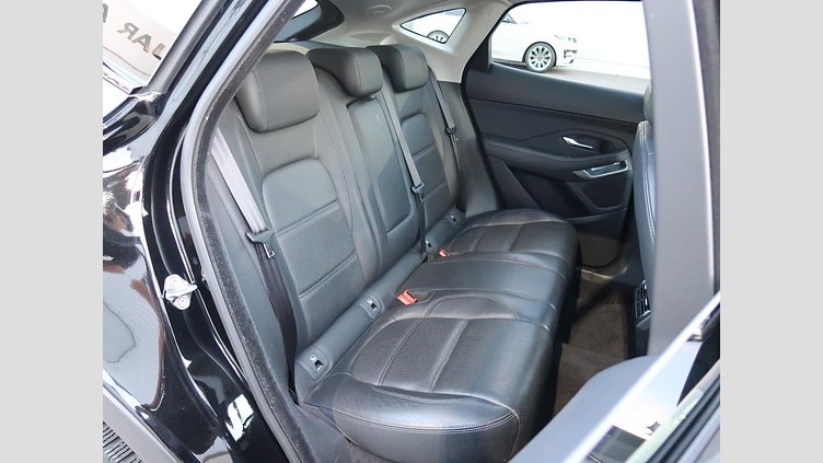 2019 認定中古車 Jaguar E-Pace サントリーニブラック D180 オートマチック全輪駆動 S