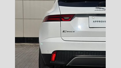 E-Pace 8