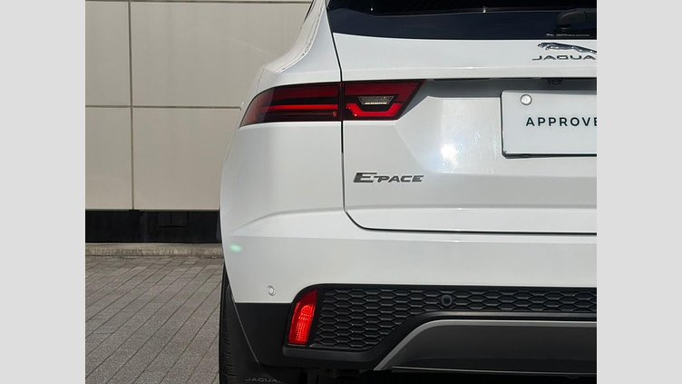 2019 認定中古車 Jaguar E-Pace Fuji White 2.0 litre i4D Diesel センサリー・パフォーマンス・エディション