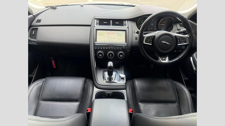 2019 認定中古車 Jaguar E-Pace Fuji White 2.0 litre i4D Diesel センサリー・パフォーマンス・エディション