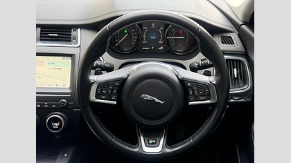 E-Pace 31