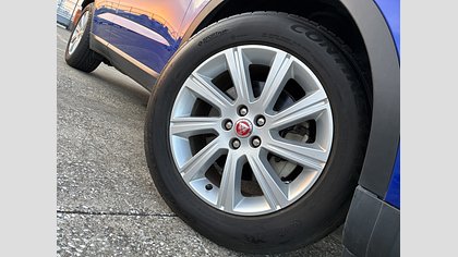 E-Pace 8