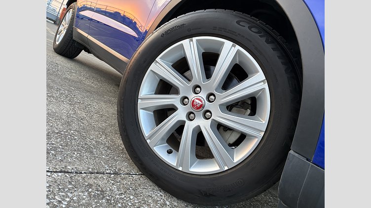 2019 認定中古車 Jaguar E-Pace シージアムブルー D180 オートマチック全輪駆動 S