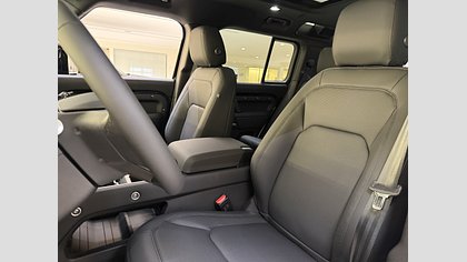 Defender 110 19