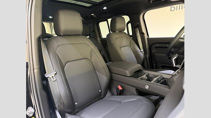 Defender 110 17