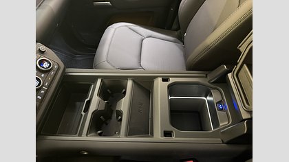 Defender 110 13