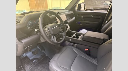 Defender 130 19