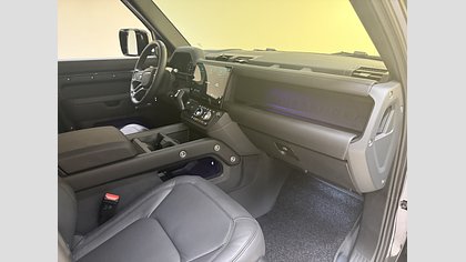 Defender 130 14